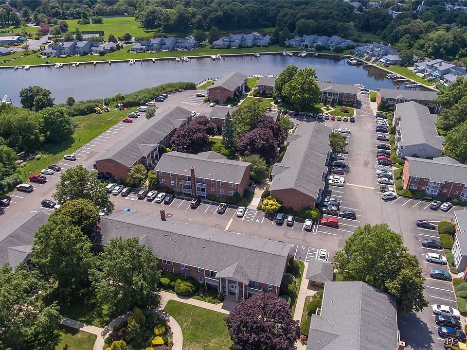 1st image of 30 Fairharbor Dr #30