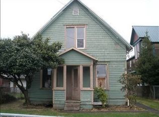 704 E 1st St, Cosmopolis, WA