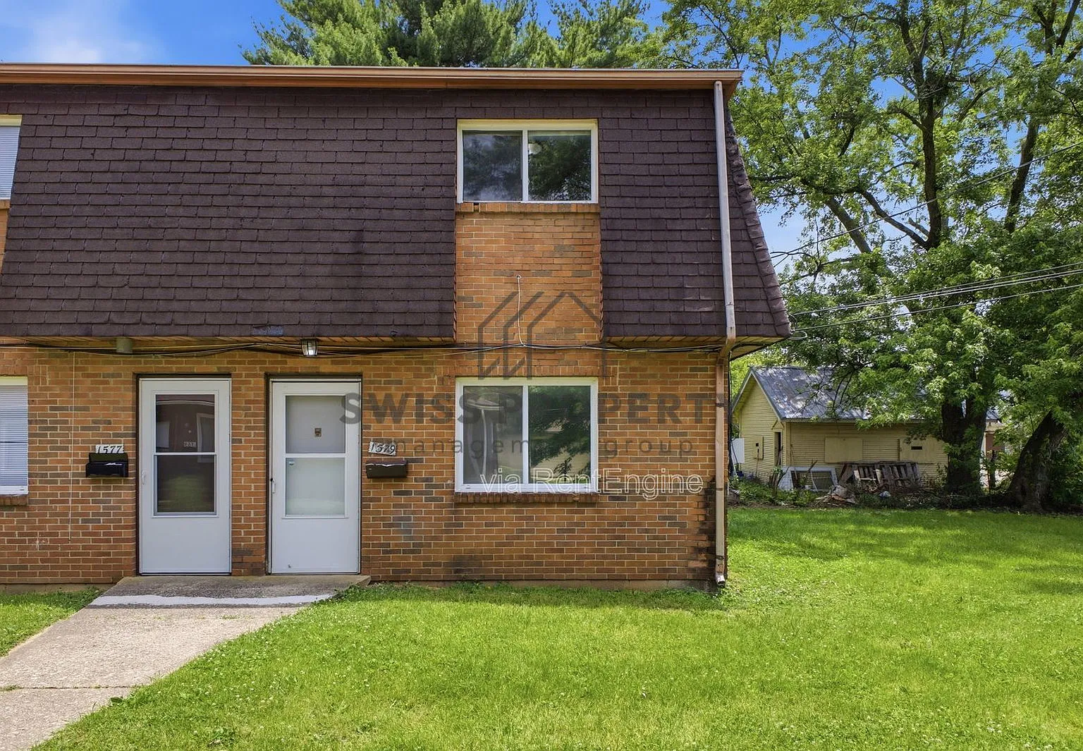 2 bed, 1.0 bath, $1,000 — Photo 1