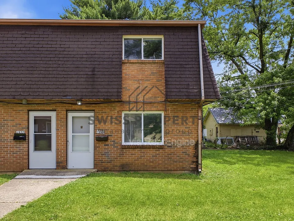 1579 Briarwood Ave