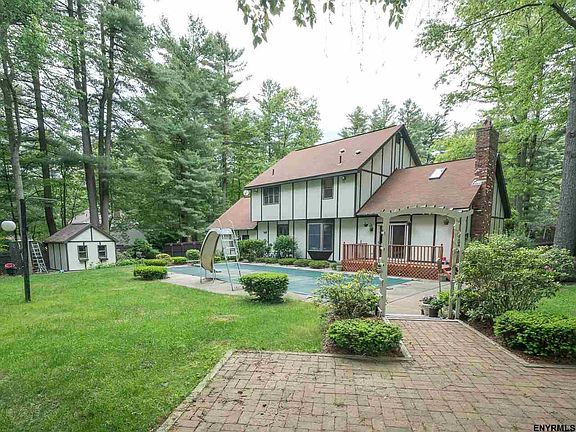 2nd image of 14 Innisbrook Dr
