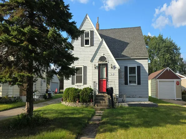 334 Elizabeth St, Detroit Lakes, MN 56501