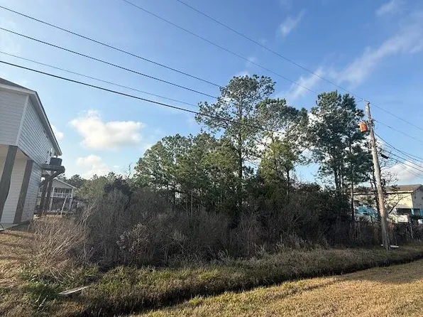 Alabama St, Bay Saint Louis, MS 39520