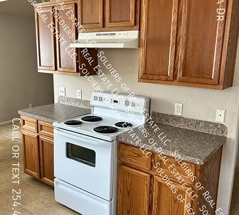 4th image of 3702 Ida Dr