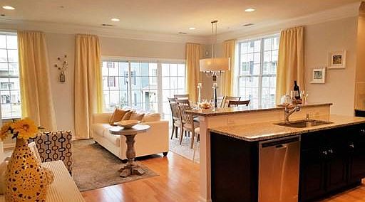 4th image of 208 Corning Fairbanks Way #208