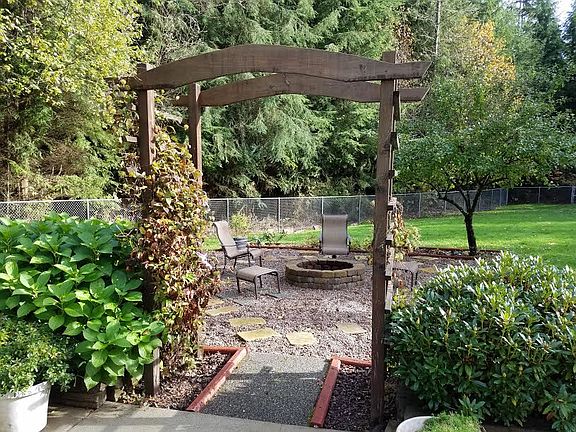 4th image of 6515 213th Ave NE