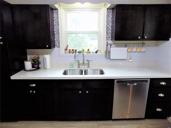 5th image of 517 Leffingwell Ave