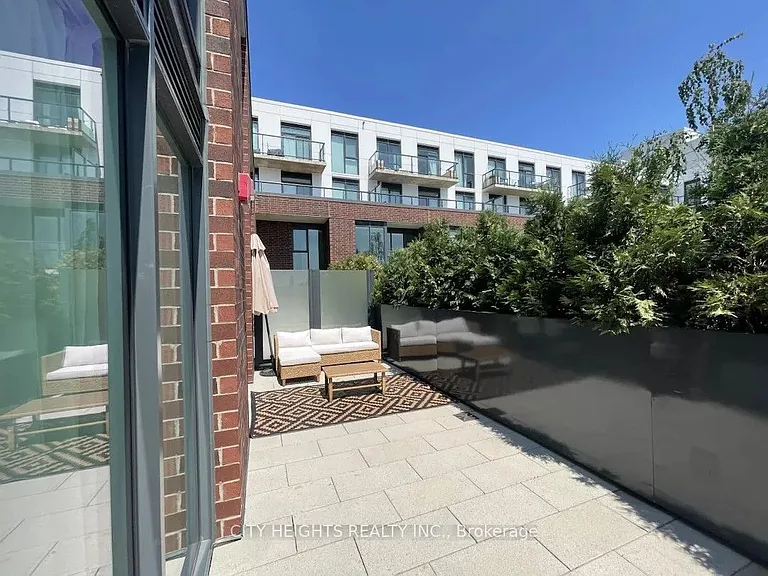 201 Brock St S #319 — Photo 21