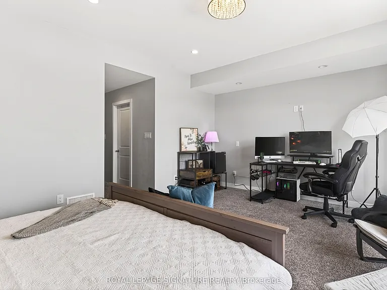 2147 Wateroak Dr — Photo 38