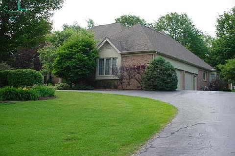 1st image of 2934 Meadowood Ln W