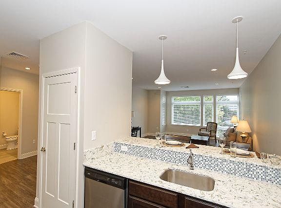 3rd image of 85 Dana Ave #404