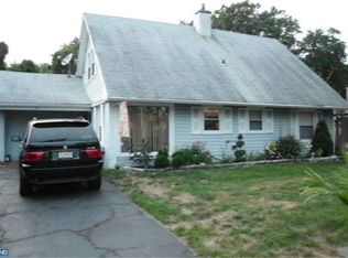 91 Buckingham Dr, Willingboro, NJ 08046