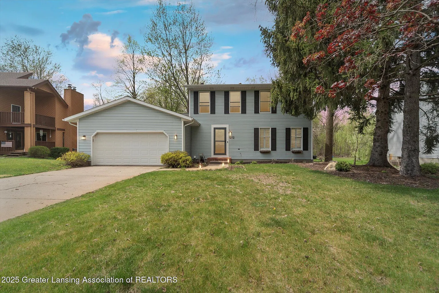 1212 Sandhill Dr photo 1