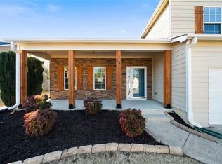 24 Freedom Dr NE, Cartersville, GA 30121