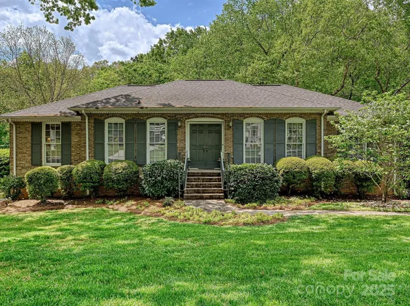 6420 Saint John Ln, Charlotte, NC 28210