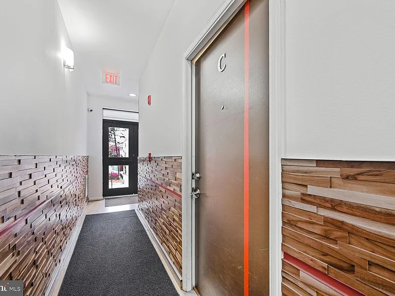 424 Q St NW #C — Photo 3