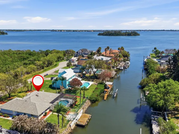 433 SE 12th St Street SE, Vero Beach, FL 32962