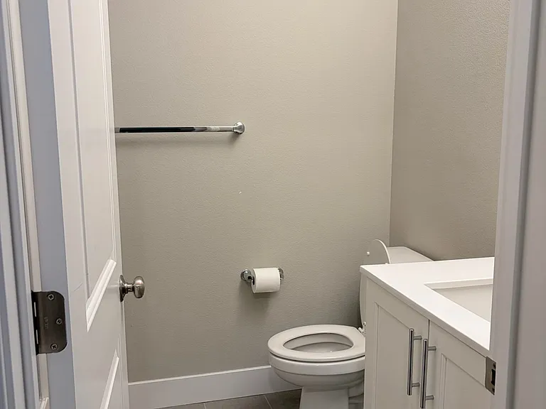 880 E Duane Ave #2 — Photo 9