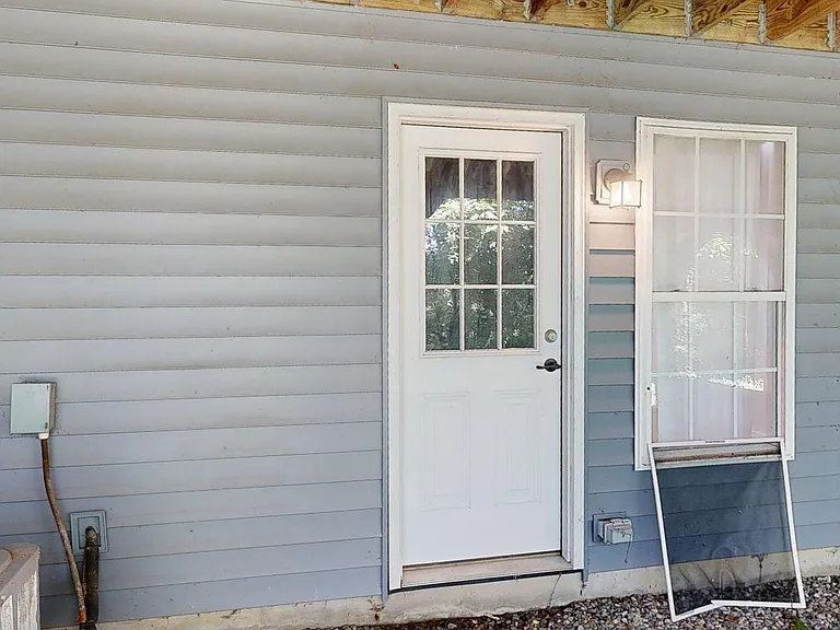 60 River Ln — Photo 26