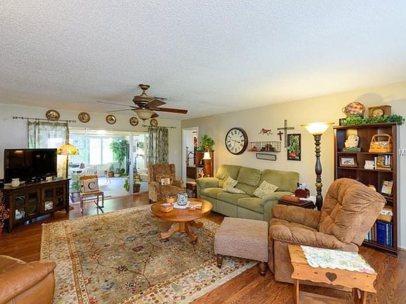 5th image of 1382 Benwick Way