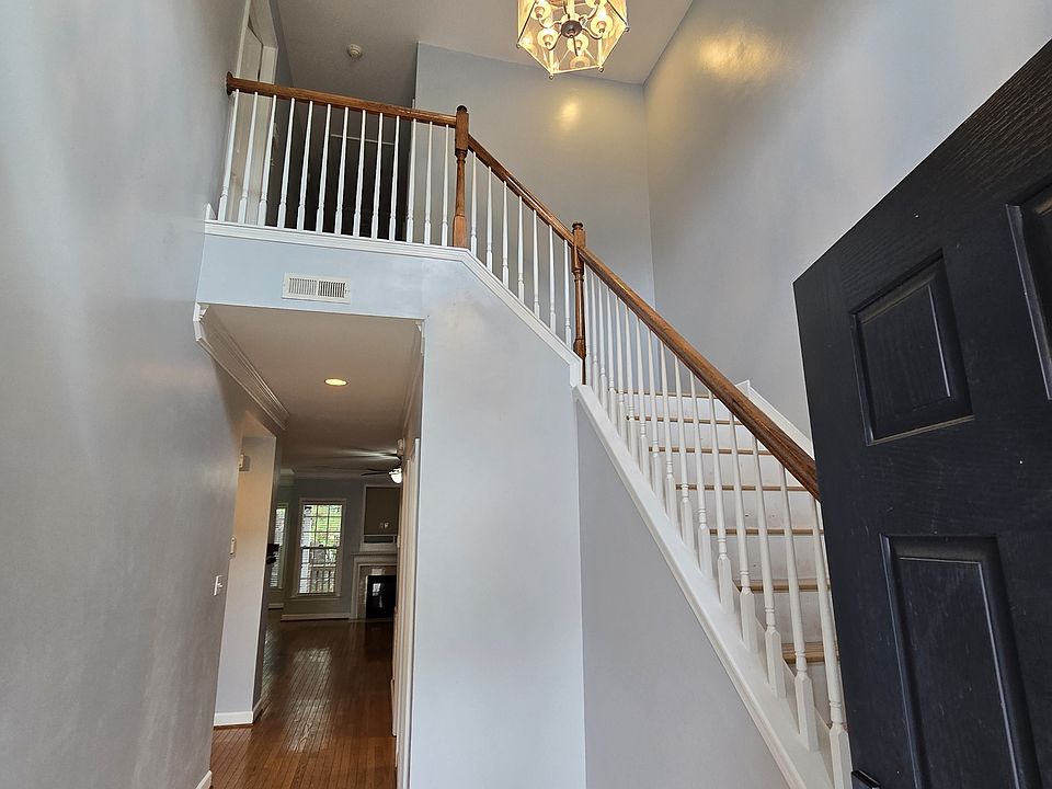 1st image of 4333 Flintlock Ln