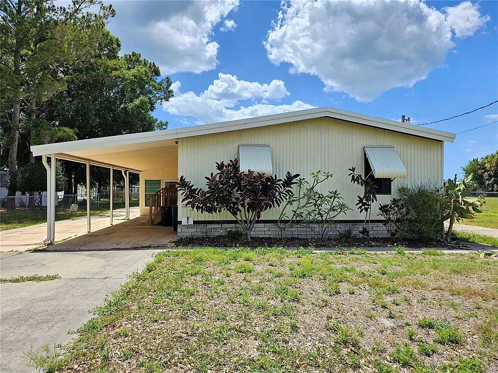 3 bed, 1560 sqft, $1,900 — Photo 2