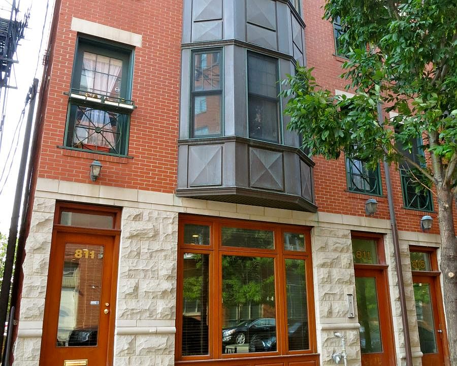 1st image of 811 W Superior St Unit 2