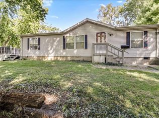 115 N Plum St, Farmer City, IL 61842