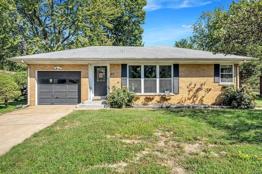 37 Guetterman Dr photo 1