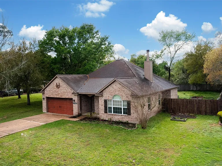 15575 Kitty Hawk Dr — Photo 34