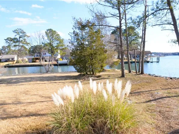 113 Blanton Dr, Seaford, VA 23696