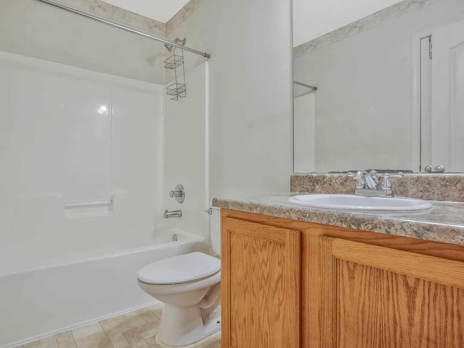 3 bed, 1969 sqft, $2,000 — Photo 3