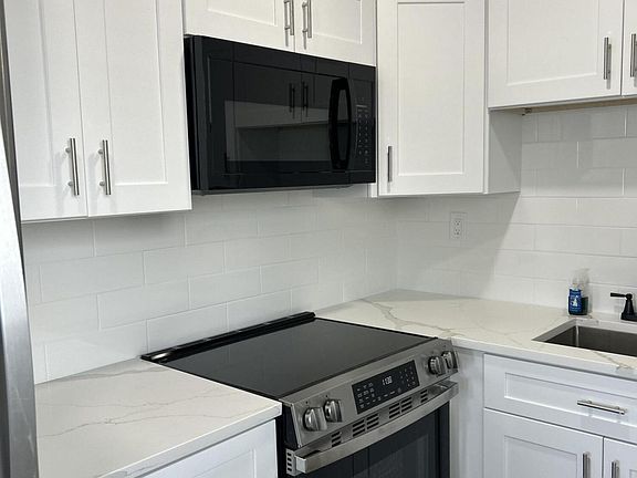4th image of 1980 Sunset Ave APT 12