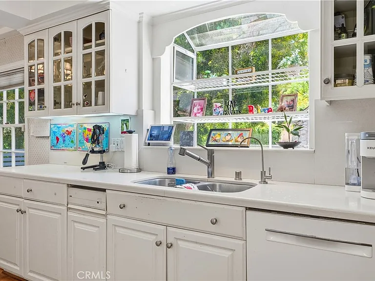 18000 Karen Dr — Photo 15