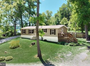 12 Maguire Ln, Brogue, PA 17309