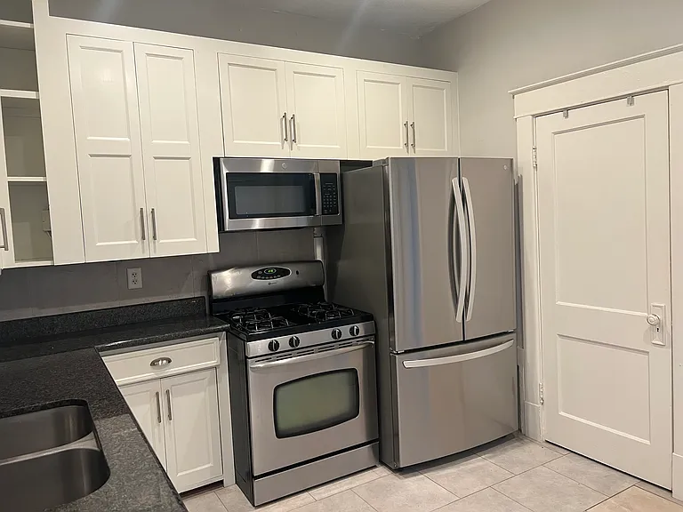 1640 Aberdeen St — Photo 4