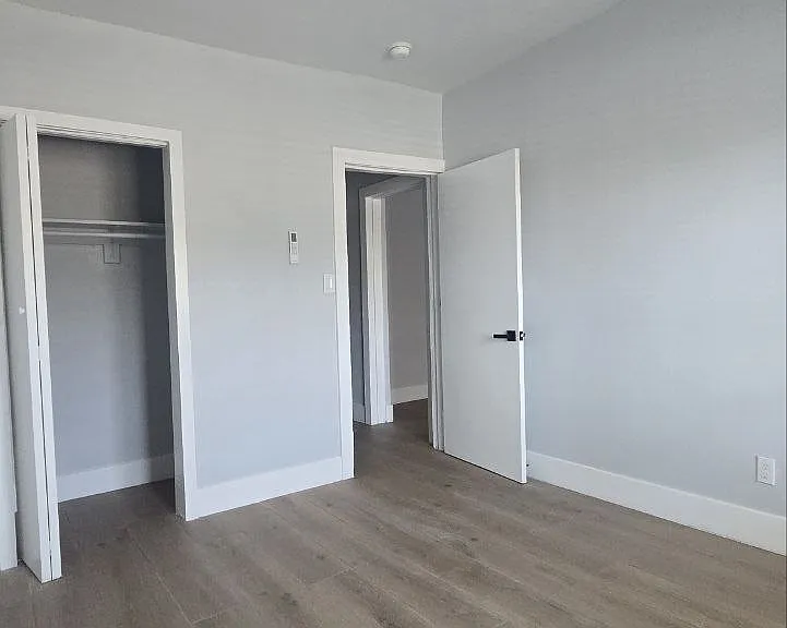 1000 Lewis Ave #1004 — Photo 8