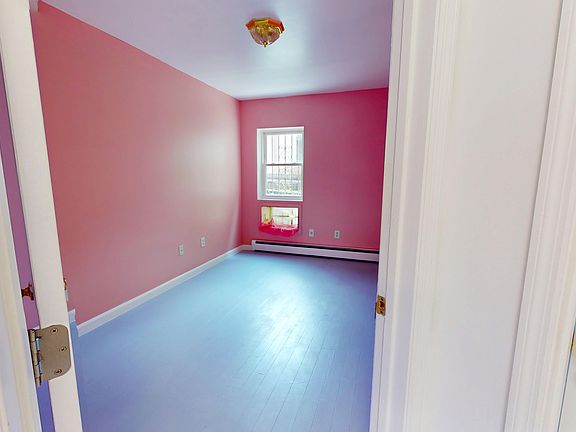 3rd image of 1541 125th St Floor 1