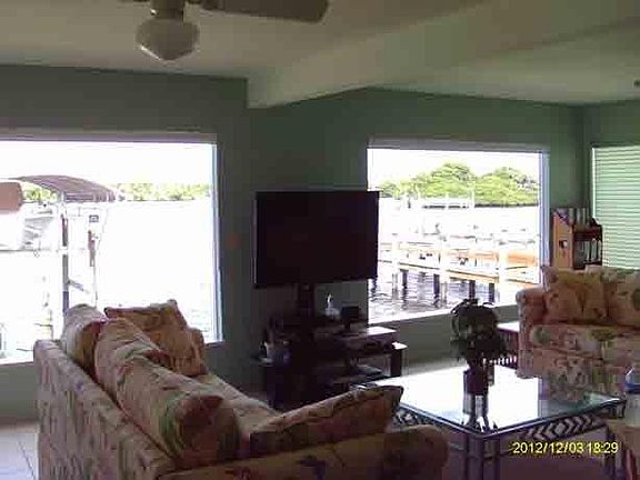 3rd image of 319 Shoreland Dr