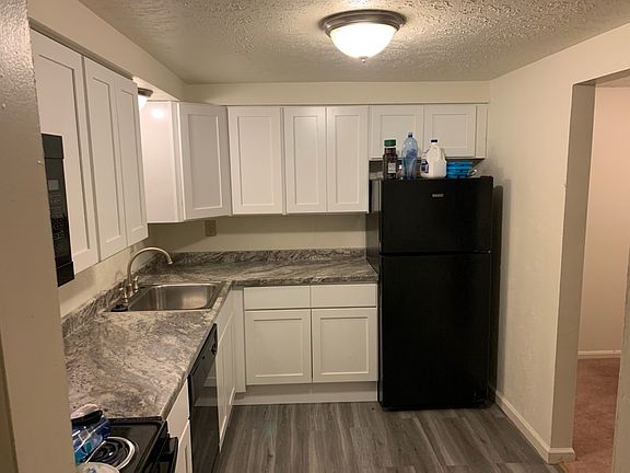 3rd image of 8900 Royal Manor Dr #8818