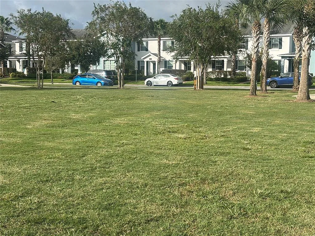 3 bed, 2.5 bath, 1615 sqft, $2,700 — Photo 2