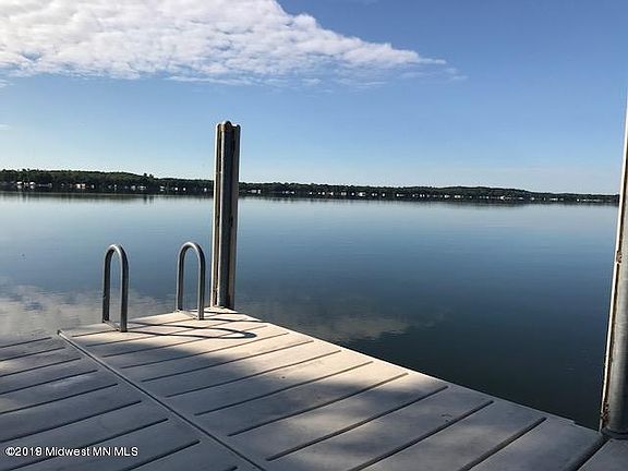 5th image of 1752 E Shore Dr