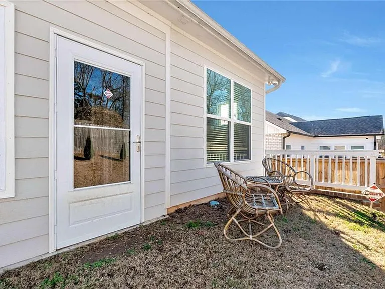6968 Manchester Dr — Photo 54