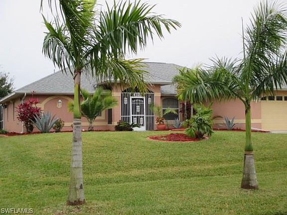 3rd image of 4327 SW 19th Pl