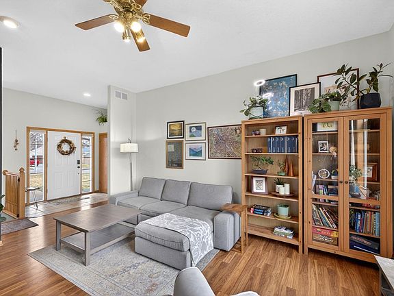 5th image of 4414 6th St NW