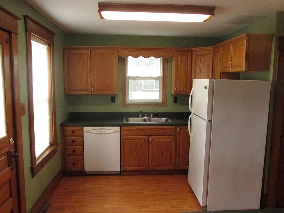 1st image of 107 Clark Ter