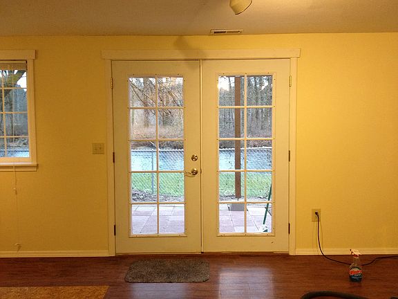 5th image of 14626 SE Jones Pl #B