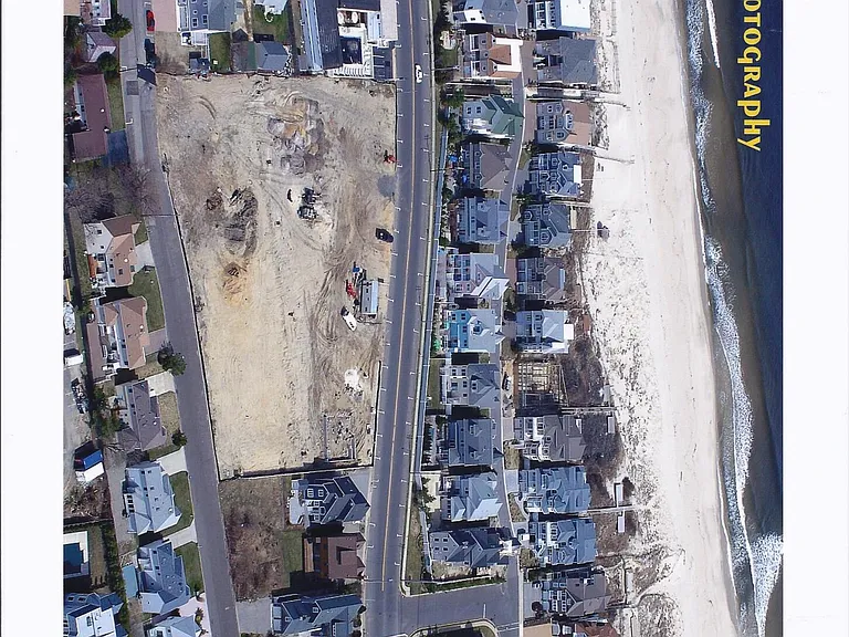 1618 Beacon Ln #0 — Photo 22