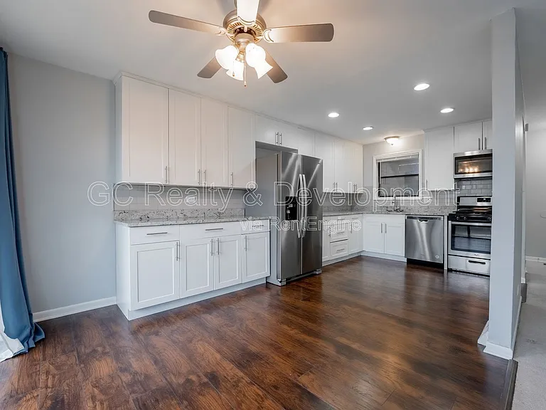 5850 Fresno Ct #C — Photo 6