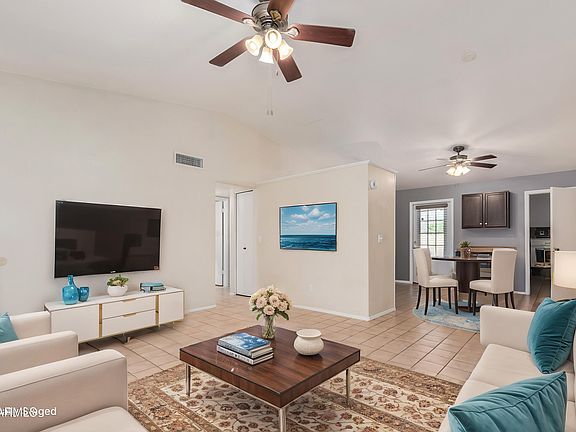 4th image of 716 W NOPAL Place